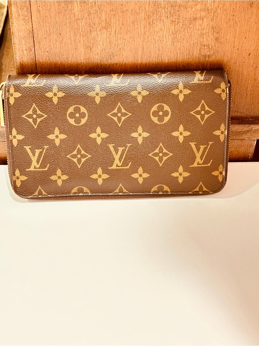 Louis Vuitton XXL Zipper round Monogram long bifold Wallet - Picture 4 of 15